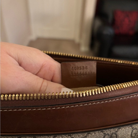 Gucci large GG supreme tote bag. Authentic. Very good condition. - Picture 9 of 10